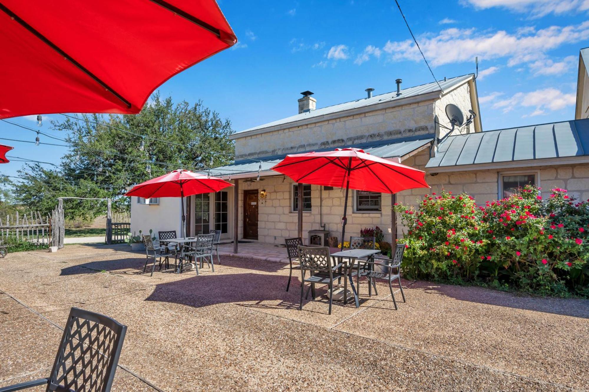 Full Moon Inn Fredericksburg Exteriér fotografie